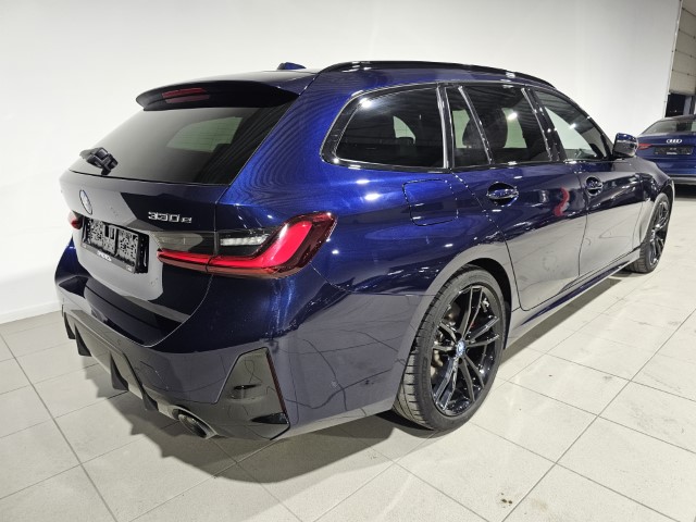 BMW 330e XAS PHEV M-PACK